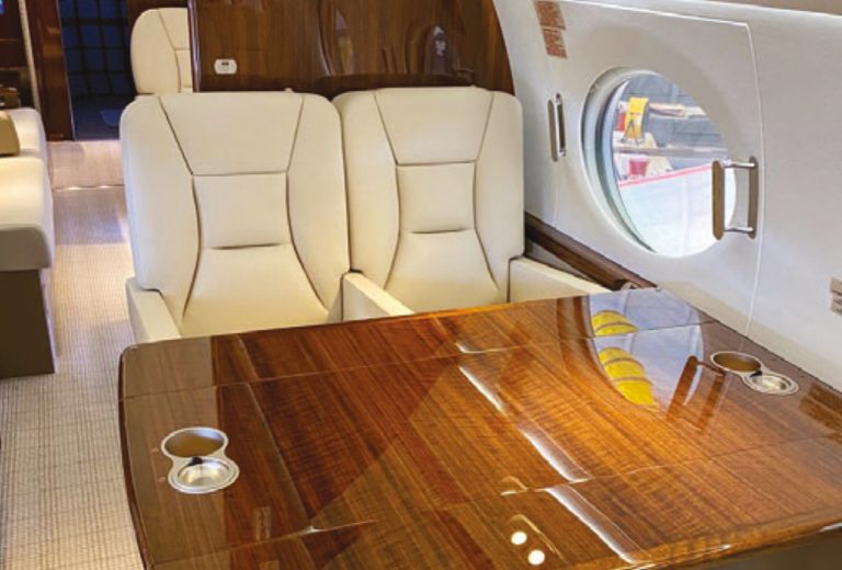 Gulfstream-G550-(5)